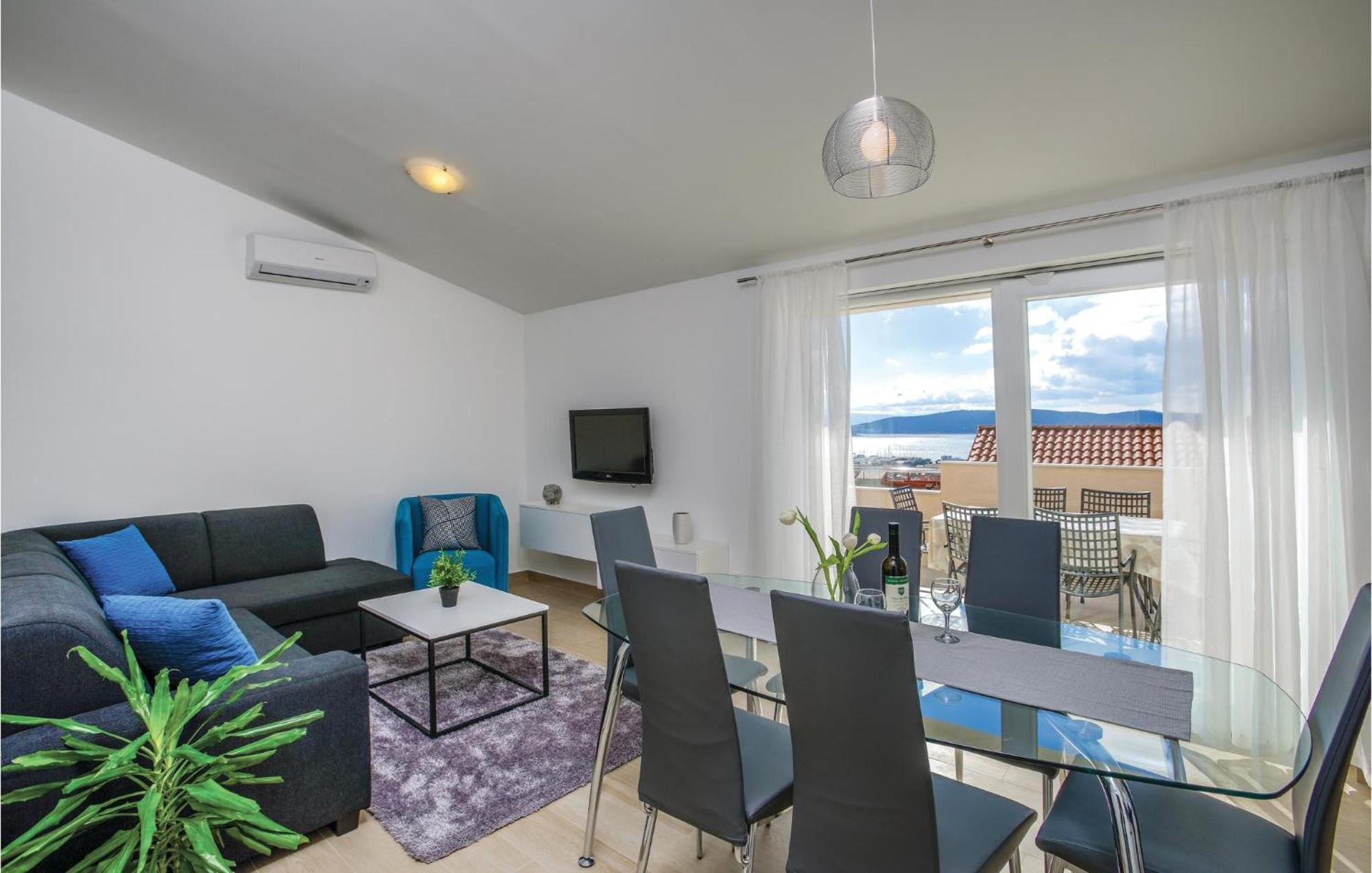 Stunning Apartment In Kastel Gomilica With Wifi Kaštela Exteriör bild